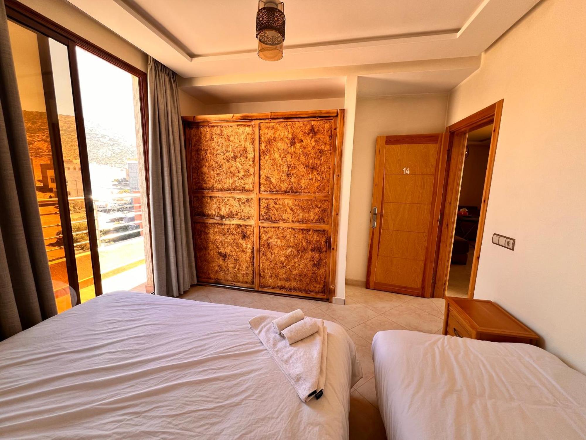 Auberge Golden Wave 依索安 外观 照片